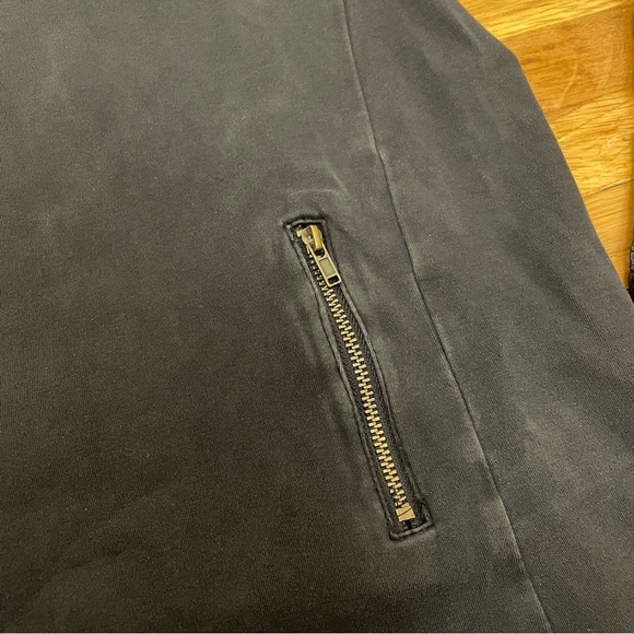 4/$25 Junee Jr Top Size Medium Black - Picture 6 of 7